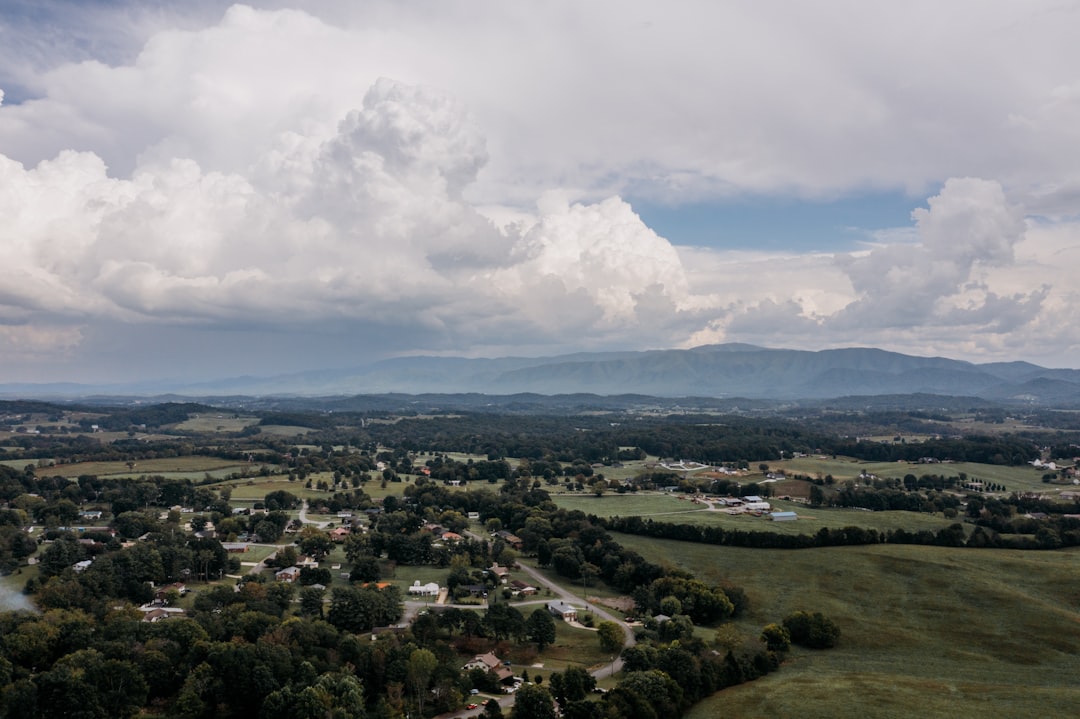 Rural neighborhood in Crump, Tennessee
